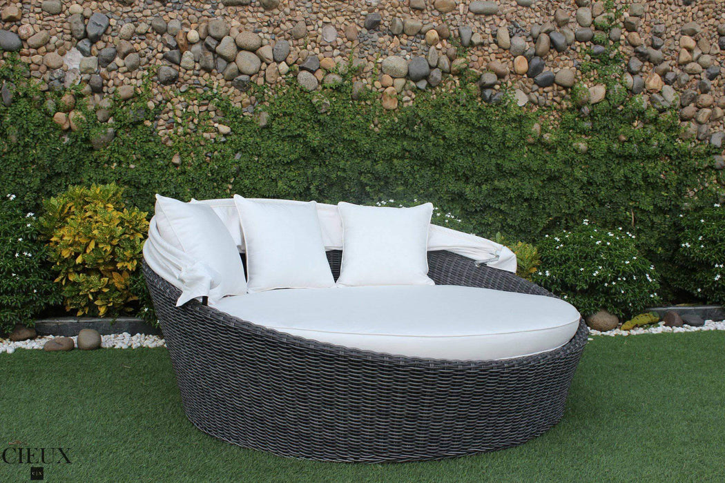 Marseille Natural Canvas Daybed-Wholesale Furniture Brokers